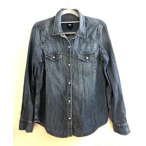 Gap Women's Denim Shirt Size Medium WESTERN PEARL SNAP BUTTONS